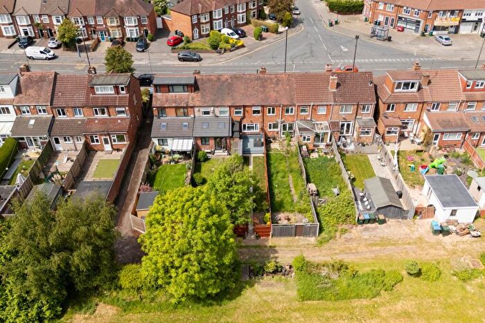 2 Bedroom Terraced House For Sale In Grayswood Avenue, CV5