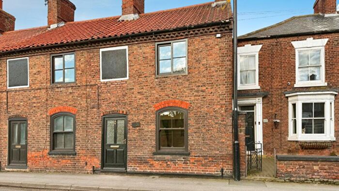 2 Bedroom End Of Terrace House For Sale In Holydyke, Barton-Upon-Humber, Lincolnshire, DN18