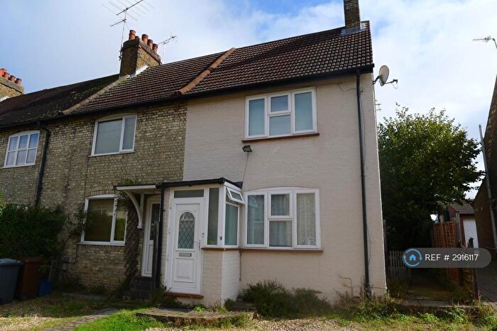 2 Bedroom End Of Terrace House To Rent In Pix Road, Letchworth Garden City, SG6