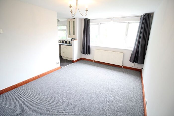 2 Bedroom Flat To Rent In Dark Lane, Bedworth, Warwickshire, CV12