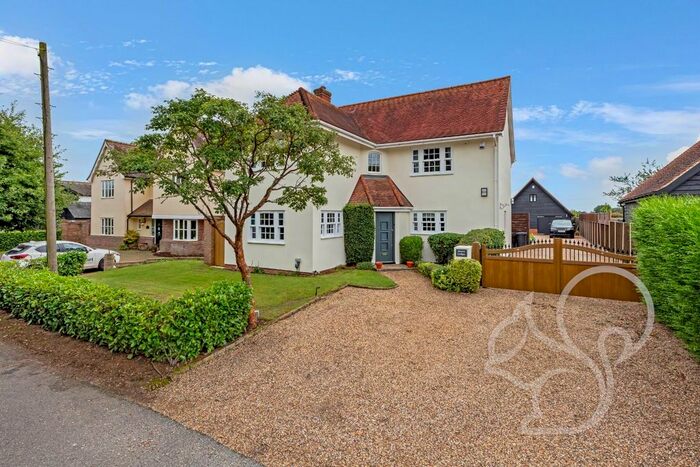 4 Bedroom Detached House For Sale In Hardys Green, Birch, Colchester, CO2