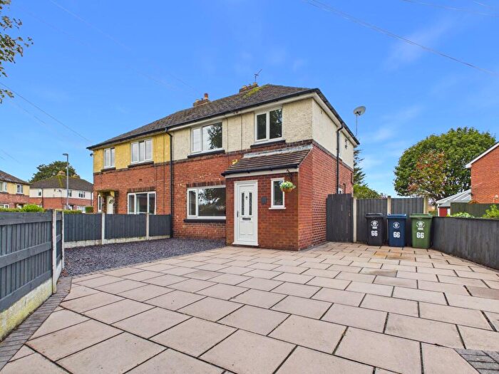 3 Bedroom Semi Detached House To Rent In Thompson Avenue, Ormskirk, L39