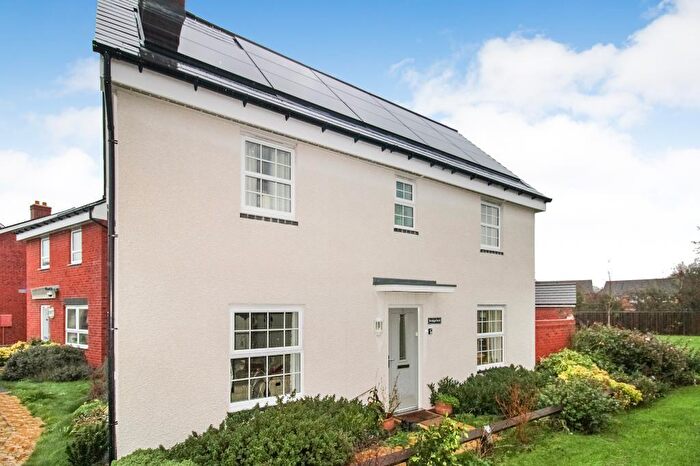 3 Bedroom Detached House For Sale In Poskett Way, Gloucestershire, Charfield, GL12