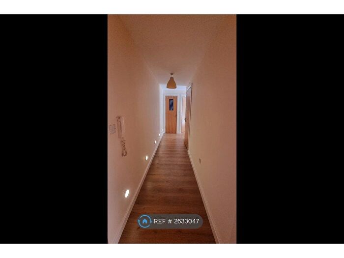 2 Bedroom Flat To Rent In Albert Road, Morley, LS27