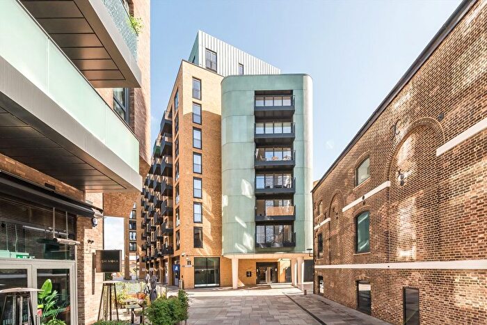 1 Bedroom Flat To Rent In Bellwether Lane, Wandsworth, SW18