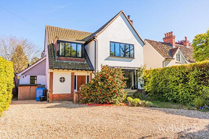 5 Bedroom Detached House For Sale In Unthank Road, Norwich, NR4