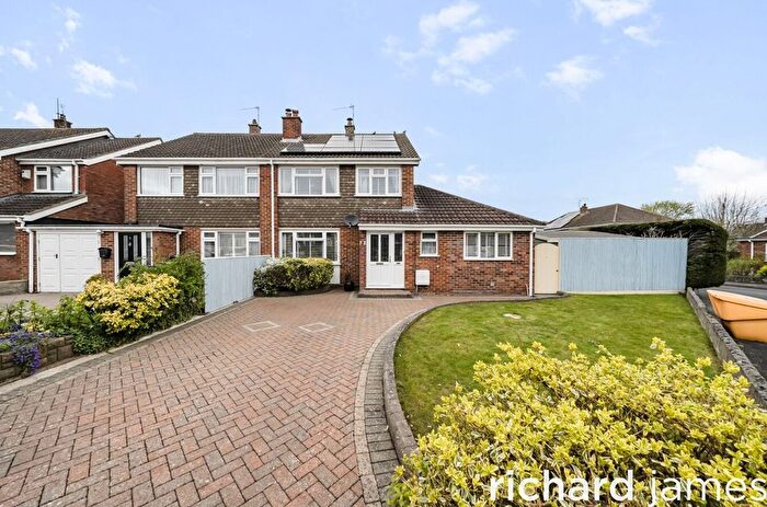 3 Bedroom Semi Detached House For Sale In Cairndow Way, Upper Stratton, Swindon, SN2