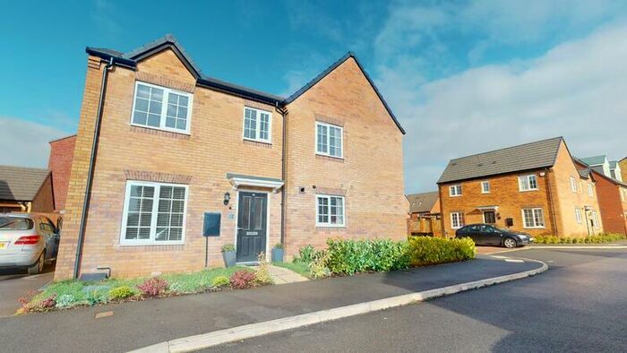 3 Bedroom Semi-Detached House To Rent In College Fields, Barnsley, Barnsley, S70
