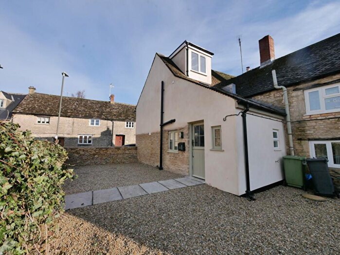 2 Bedroom Semi Detached House To Rent In High Street, Northleach, GL54