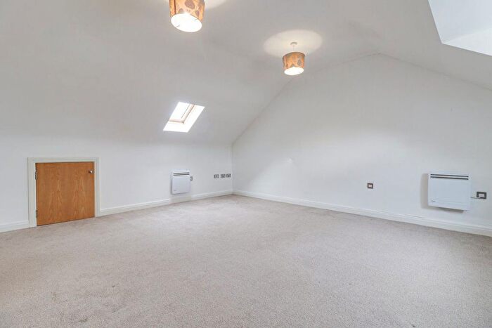 1 Bedroom Flat To Rent In Tryes Road, Cheltenham, GL50