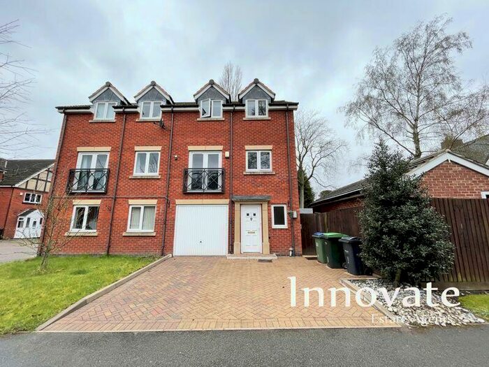 4 Bedroom Semi-Detached House To Rent In Newton Park Mews, Birmingham, B43