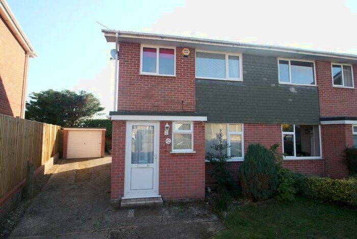 3 Bedroom Semi-Detached House To Rent In Litchfield Close, Charlton, Andover, SP10
