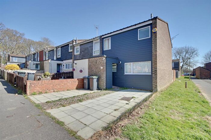 3 Bedroom End Of Terrace House To Rent In Kite Close, Waterlooville, PO8