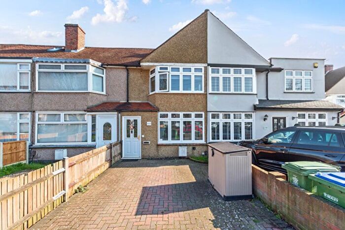 2 Bedroom Terraced House For Sale In Harcourt Avenue, Sidcup, DA15