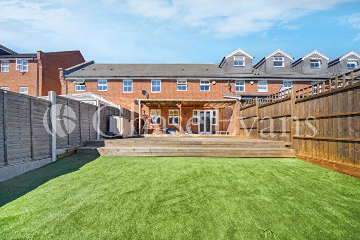 3 Bedroom Terraced House To Rent In Barlow Drive, Kidbrooke, London, SE18