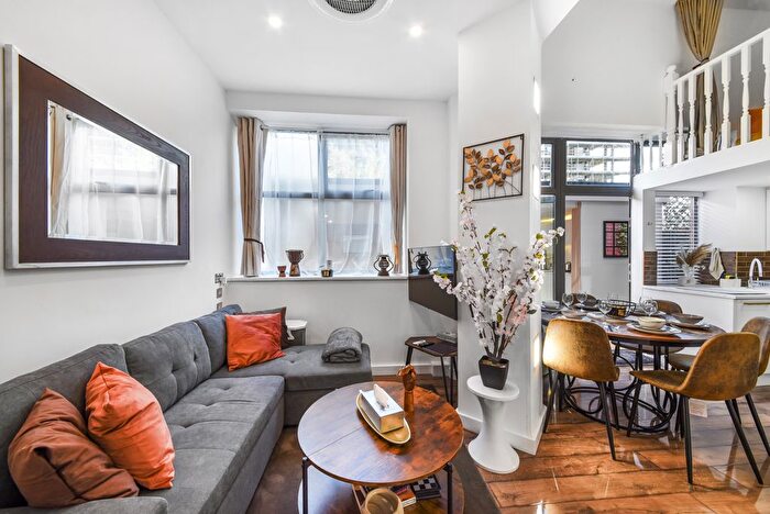 2 Bedroom Flat To Rent In Ley Street, Ilford, IG1