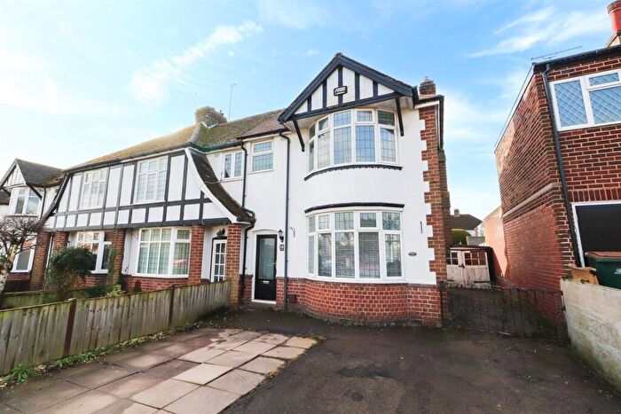 3 Bedroom Semi-Detached House For Sale In Ulverscroft Road, Cheyesmore, Coventry, CV3