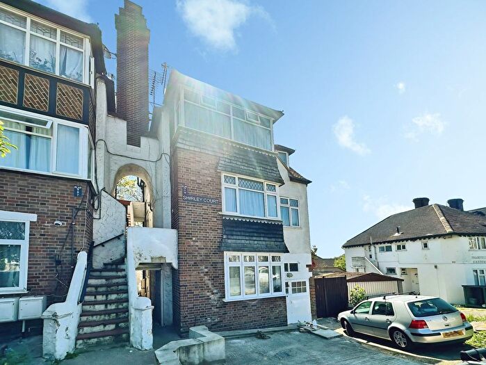 1 Bedroom Flat To Rent In Highfield Avenue, Shirley Court Highfield Avenue, NW9