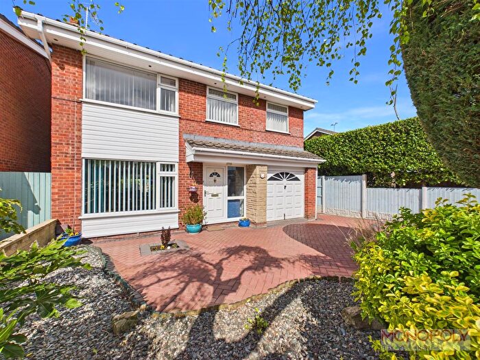 3 Bedroom Detached House For Sale In Ranscombe Crescent, Wrexham, LL13