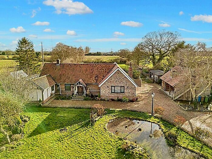 4 Bedroom Detached House For Sale In Hull Road, Wilberfoss, York, YO41