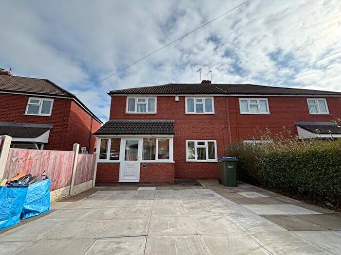 3 Bedroom House To Rent In Winchester Road, West Bromwich, B71