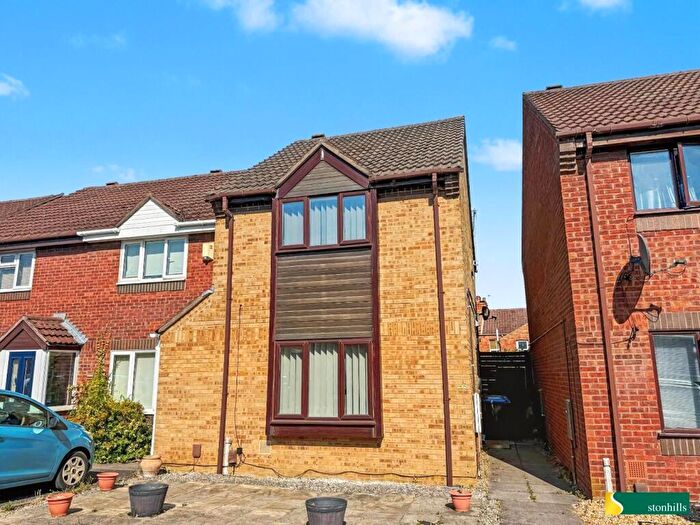 2 Bedroom Semi-Detached House For Sale In Baronson Gardens, Northampton, NN1