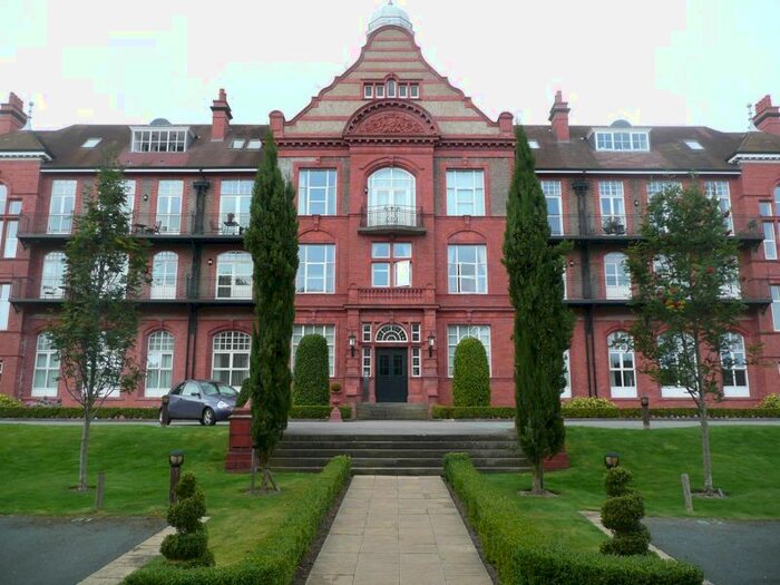 2 Bedroom Flat To Rent In Kingswood Park, Kingswood, Frodsham WA6