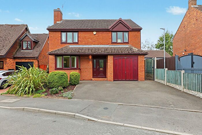 4 Bedroom Semi-Detached House For Sale In Bentham Road, Newbold, Chesterfield, S40