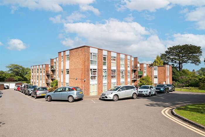 2 Bedroom Flat To Rent In Mill Lane, Crowborough, TN6
