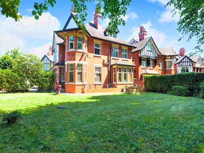 1 Bedroom Flat To Rent In Victorian Crescent, Town Moor, Doncaster, DN2