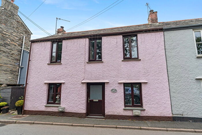 4 Bedroom Cottage For Sale In Fore Street, St Teath, PL30