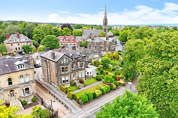 3 Bedroom Flat For Sale In Leeds Road, Harrogate, HG2