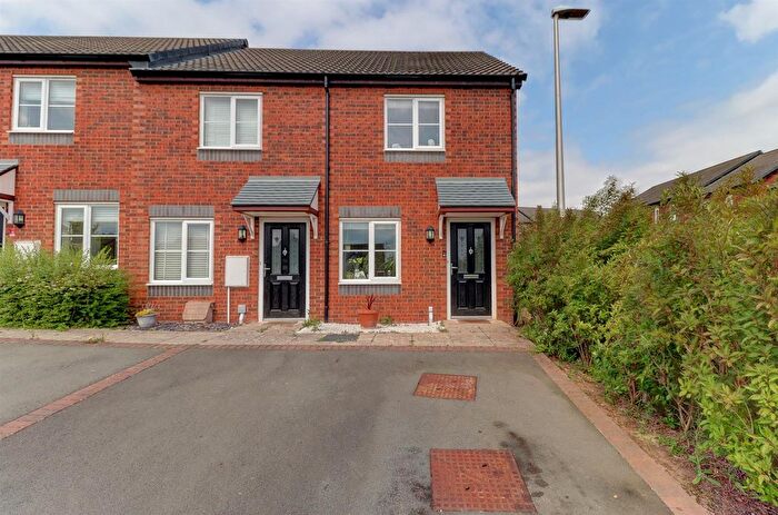 2 Bedroom End Of Terrace House To Rent In Viceroy Gardens, Leamington Spa, CV31