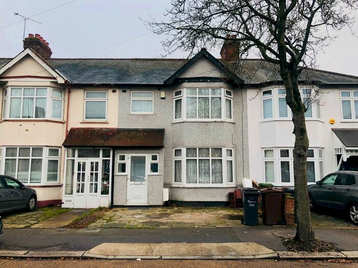 4 Bedroom Terraced House To Rent In Cavendish Gardens, Dagenham RM6