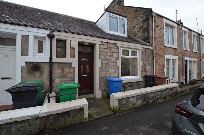 4 Bedroom Terraced House To Rent In Kidd Street, Kirkcaldy, KY1