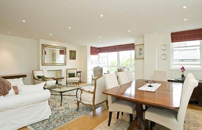 3 Bedroom Apartment To Rent In St. John's Wood Park, St. Johns Wood, London, NW8