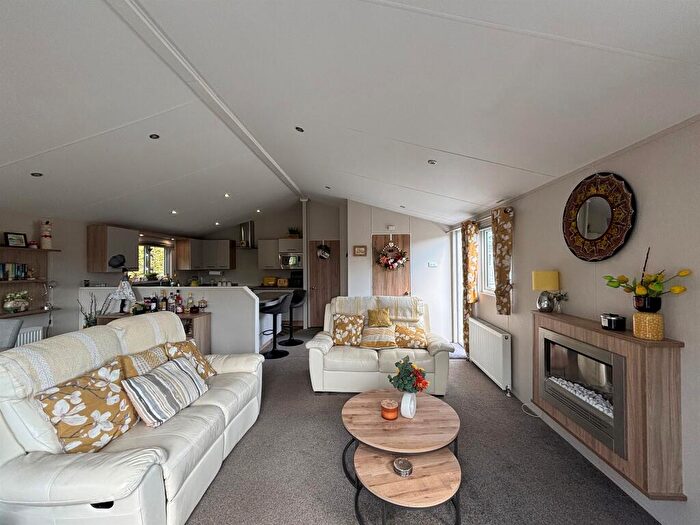 2 Bedroom Park Home For Sale In Carlton Meres, Carlton, Saxmundham, IP17