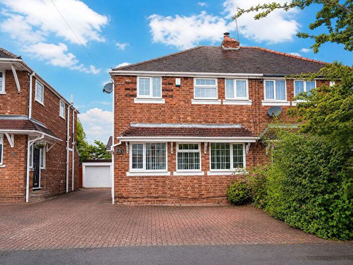 3 Bedroom Semi Detached House For Sale In Ventnor Road, Solihull, B92
