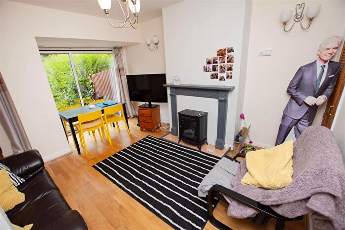 3 Bedroom House To Rent In Reservoir Road, Selly Oak, Birmingham, West Midlands, B29