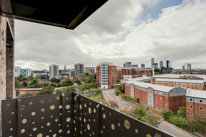 2 Bedroom Flat To Rent In Bevington Bush, Liverpool, L3