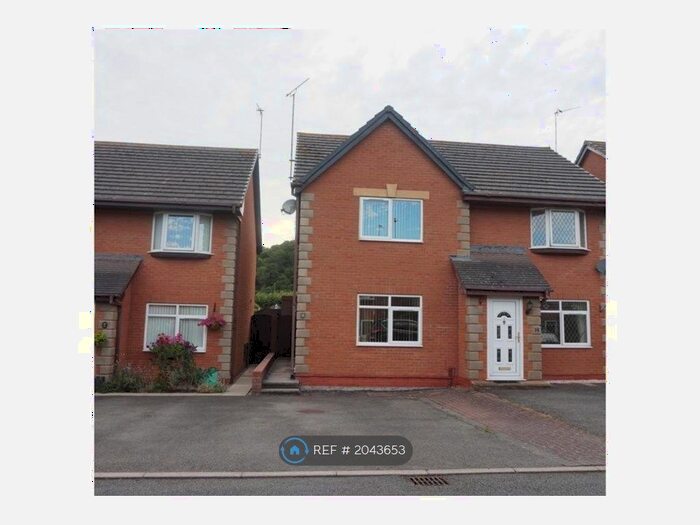 2 Bedroom Semi-Detached House To Rent In Campbell Close, Penrhyn Bay, Llandudno, LL30