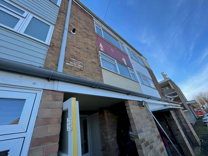 4 Bedroom House To Rent In Madeira Road, Holland-on-Sea, Clacton-On-Sea, CO15