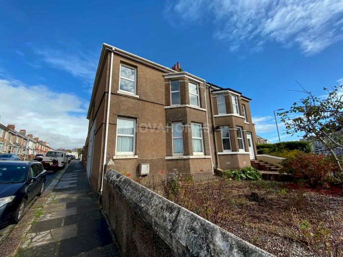 2 Bedroom Flat To Rent In Langstone Road, Peverell PL2