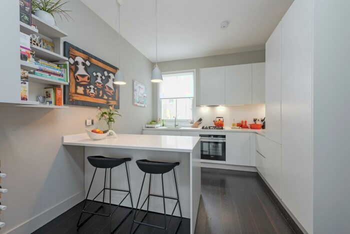 4 Bedroom Apartment To Rent In Kyrle Road, SW11