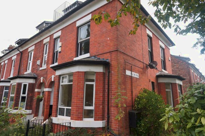 2 Bedroom Apartment To Rent In Burton Road, West Didsbury, M20