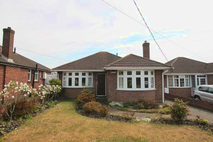 2 Bedroom Detached Bungalow To Rent In Portsmouth Road, Old Netley, Southampton, SO31