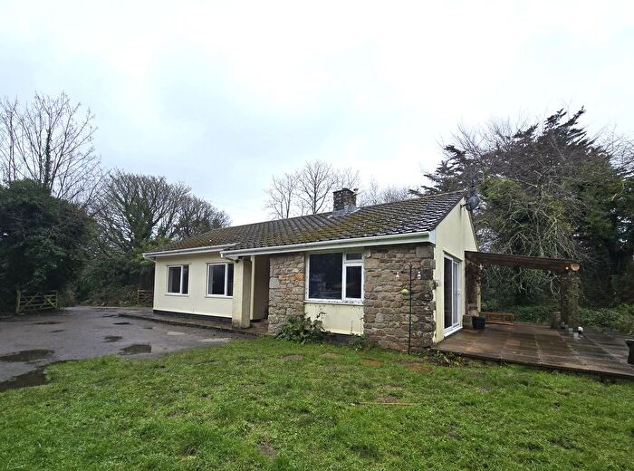 3 Bedroom Detached Bungalow To Rent In Millpool, Goldsithney, TR20