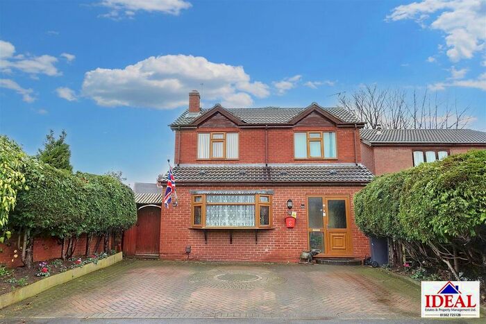 4 Bedroom Detached House For Sale In New Street, Bentley, Doncaster, DN5