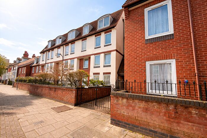 1 Bedroom Property To Rent In Green Road, Southsea, Hampshire, PO5