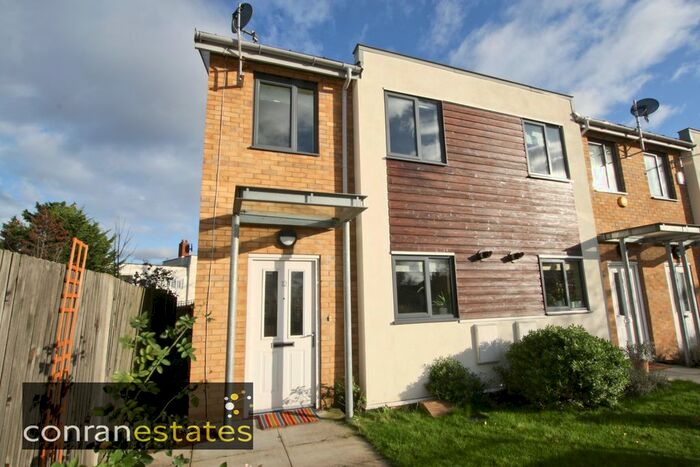 2 Bedroom Terraced House To Rent In Bramhope Lane, Charlton, SE7